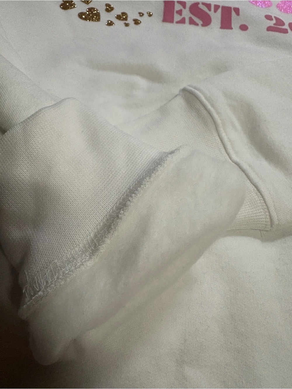 SWEATER MOM White 'MAMA EST. 2026' Sweatshirt with Pink Glitter - Picture 3 of 5